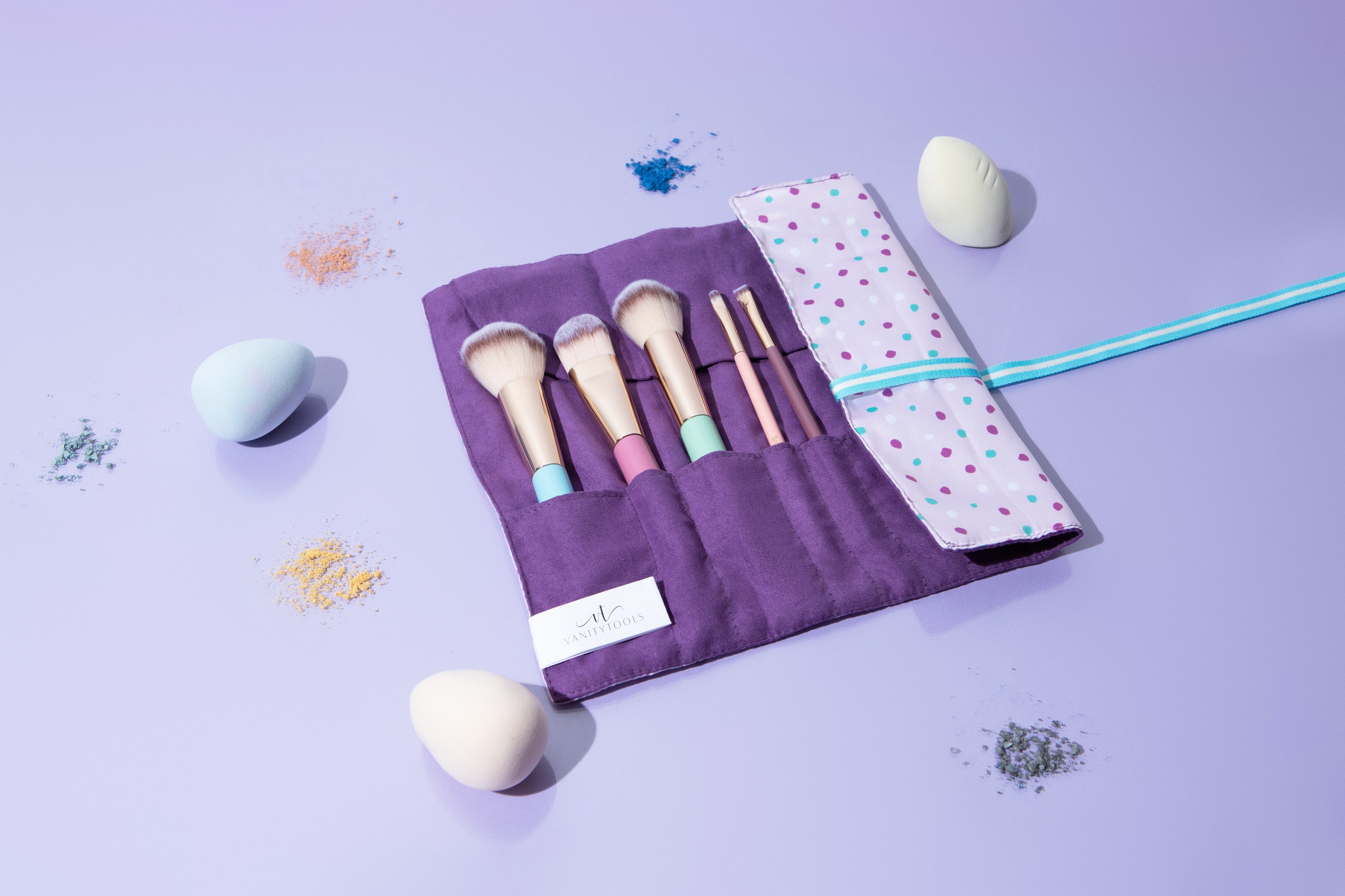 makeup brush organizer pouch with compartments